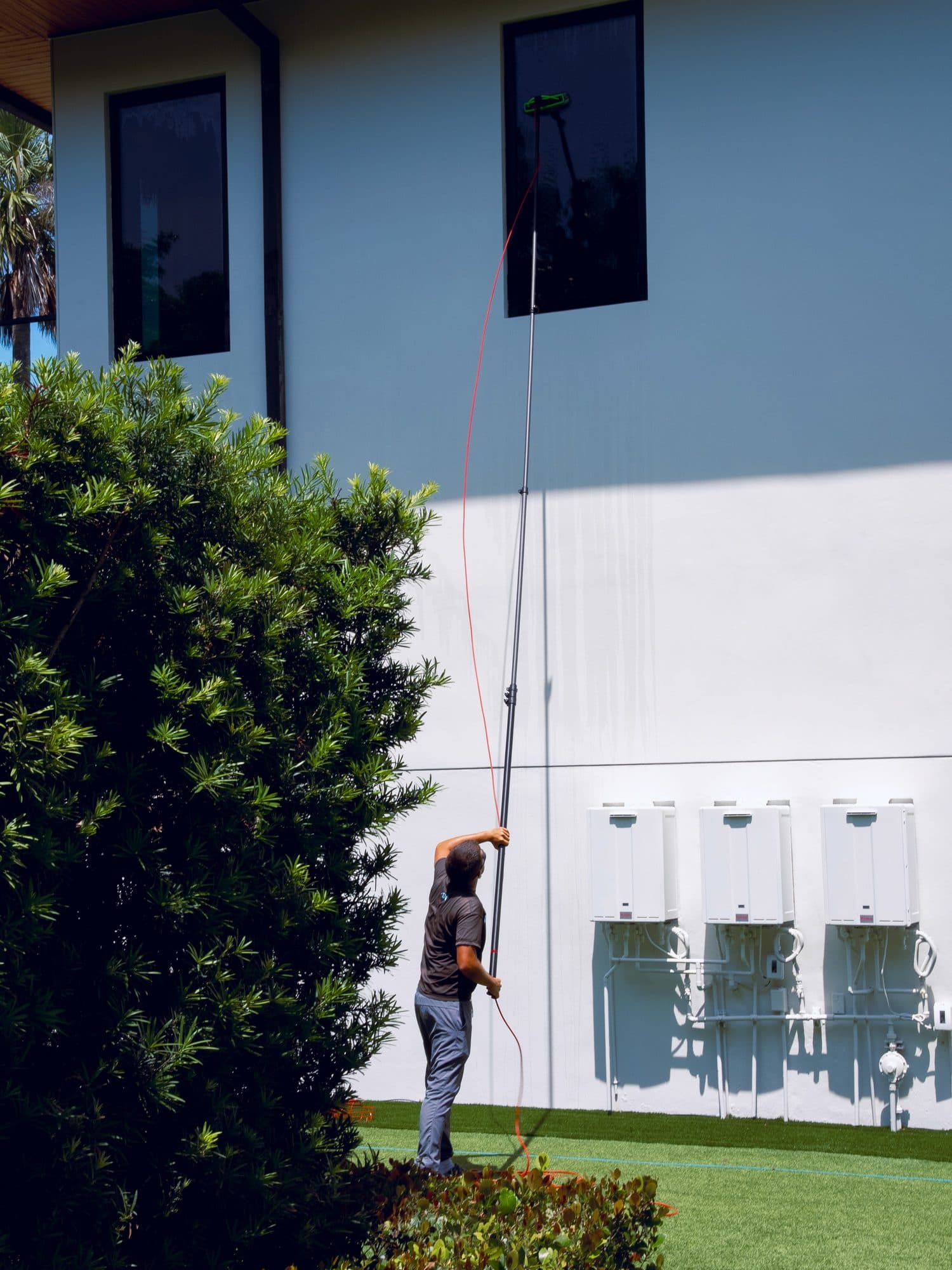 Residential vs. Commercial Window Cleaning: What's the Difference?