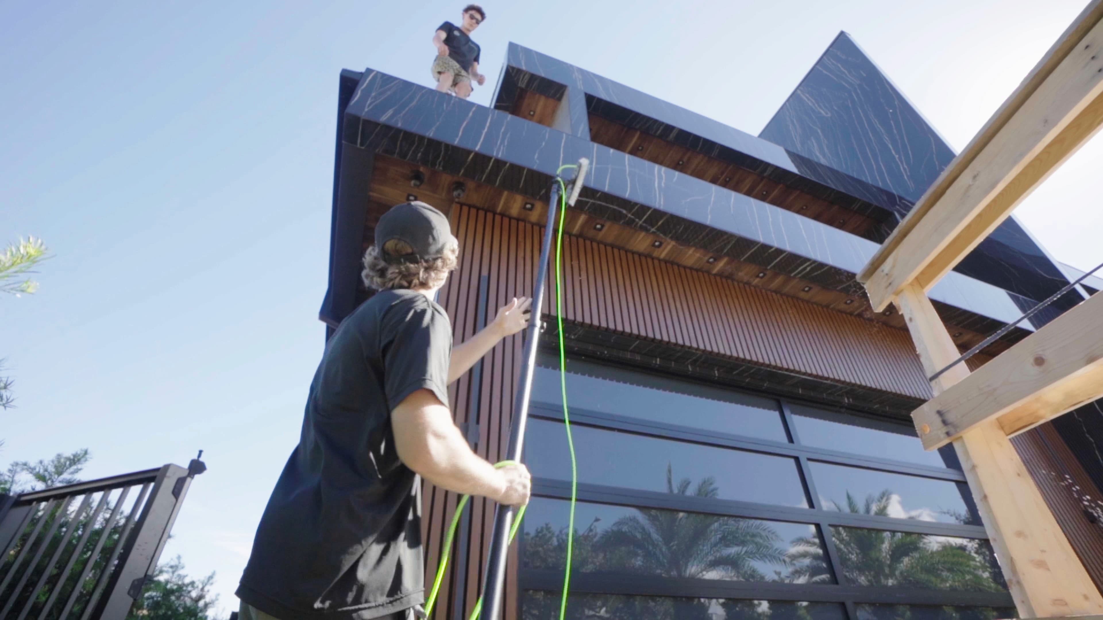 Meet Fresh Frames: Florida's Trusted Window Cleaning Experts